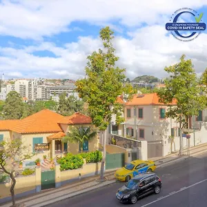 https://bright-light-apartment.madeira-islandshotels.com