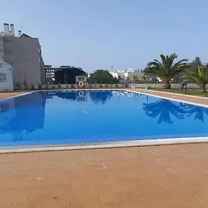 Pool & Tennis Apartamento